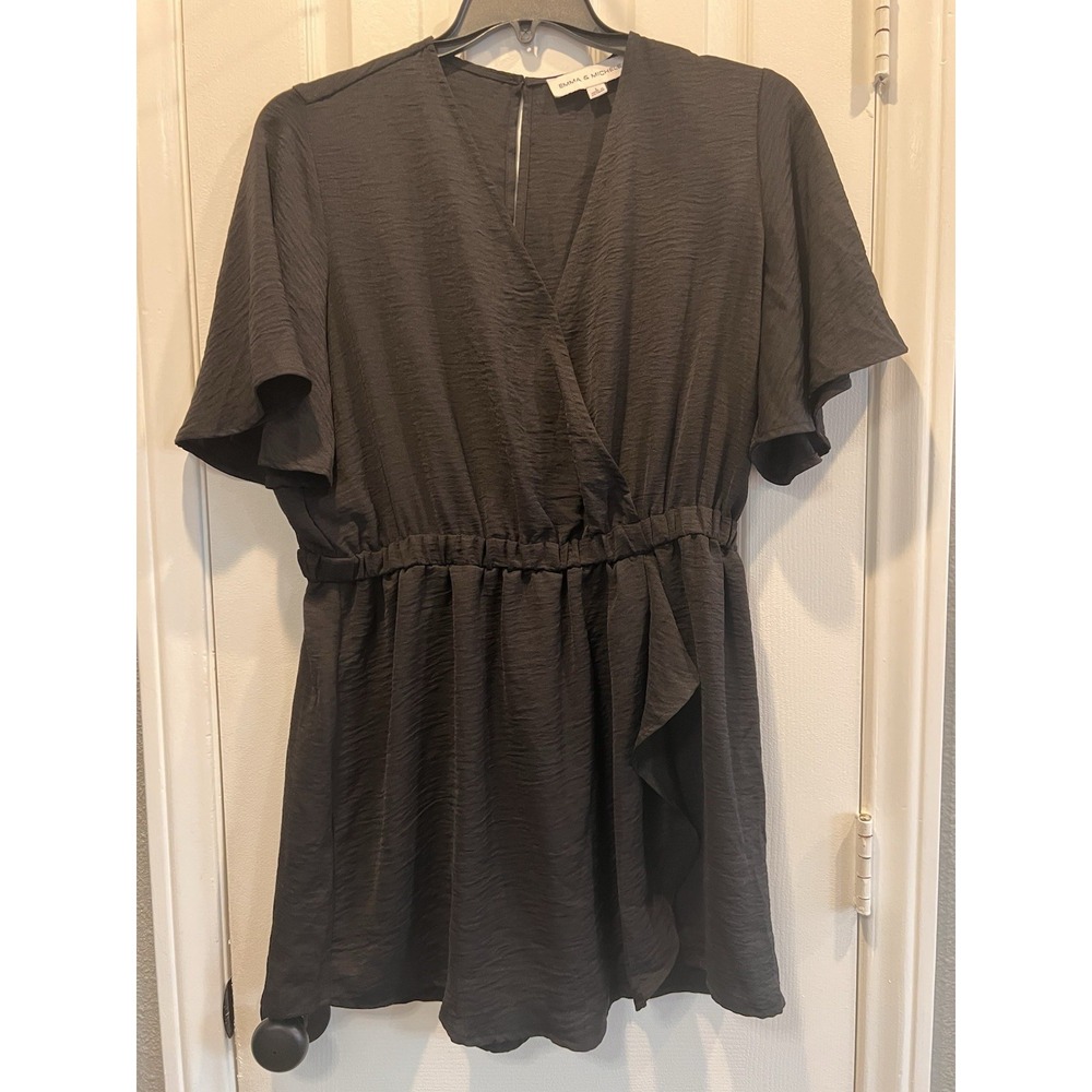 Emma & Michele Black Wrap Romper Skort V-Neck Ruffle Short Sleeve Womens Size L